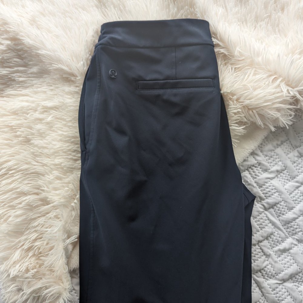 Lululemon Straight-Leg Mid-Rise Pant Luxtreme Regular (Navy), Size 6